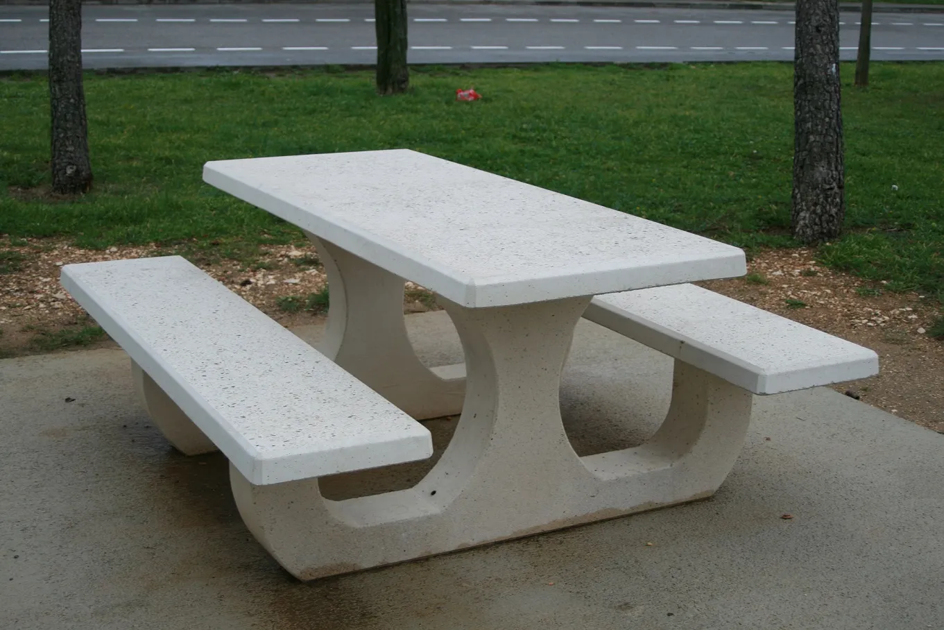 Betonnen tafels